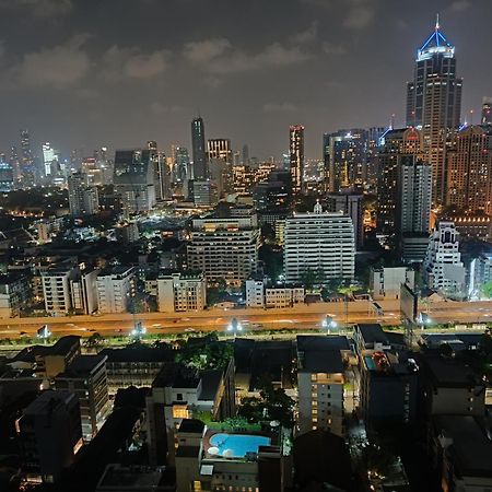Affordable Serviced Apartments In Nana Omni Tower - Prime Sukhumvit Location กรุงเทพมหานคร ภายนอก รูปภาพ