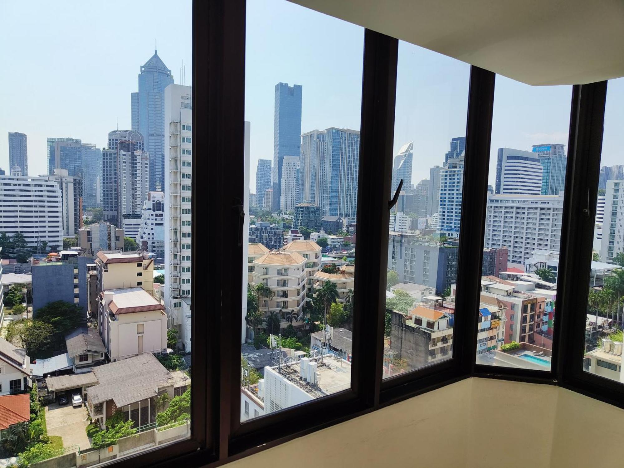 Affordable Serviced Apartments In Nana Omni Tower - Prime Sukhumvit Location กรุงเทพมหานคร ภายนอก รูปภาพ