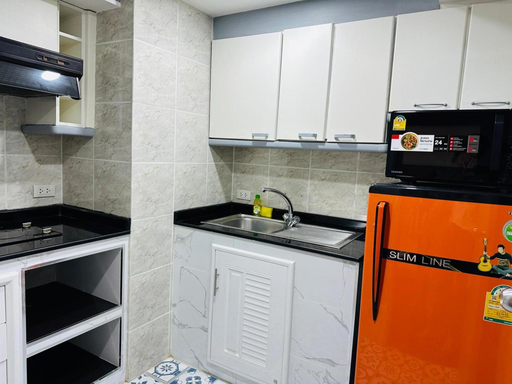 Affordable Serviced Apartments In Nana Omni Tower - Prime Sukhumvit Location กรุงเทพมหานคร ภายนอก รูปภาพ