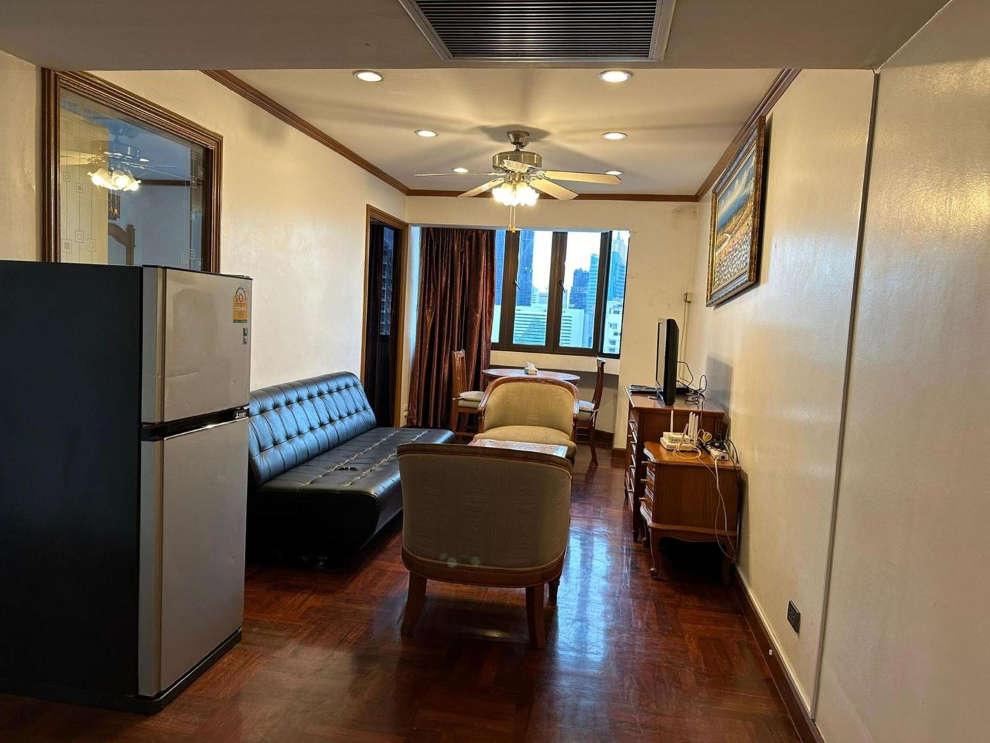 Affordable Serviced Apartments In Nana Omni Tower - Prime Sukhumvit Location กรุงเทพมหานคร ภายนอก รูปภาพ