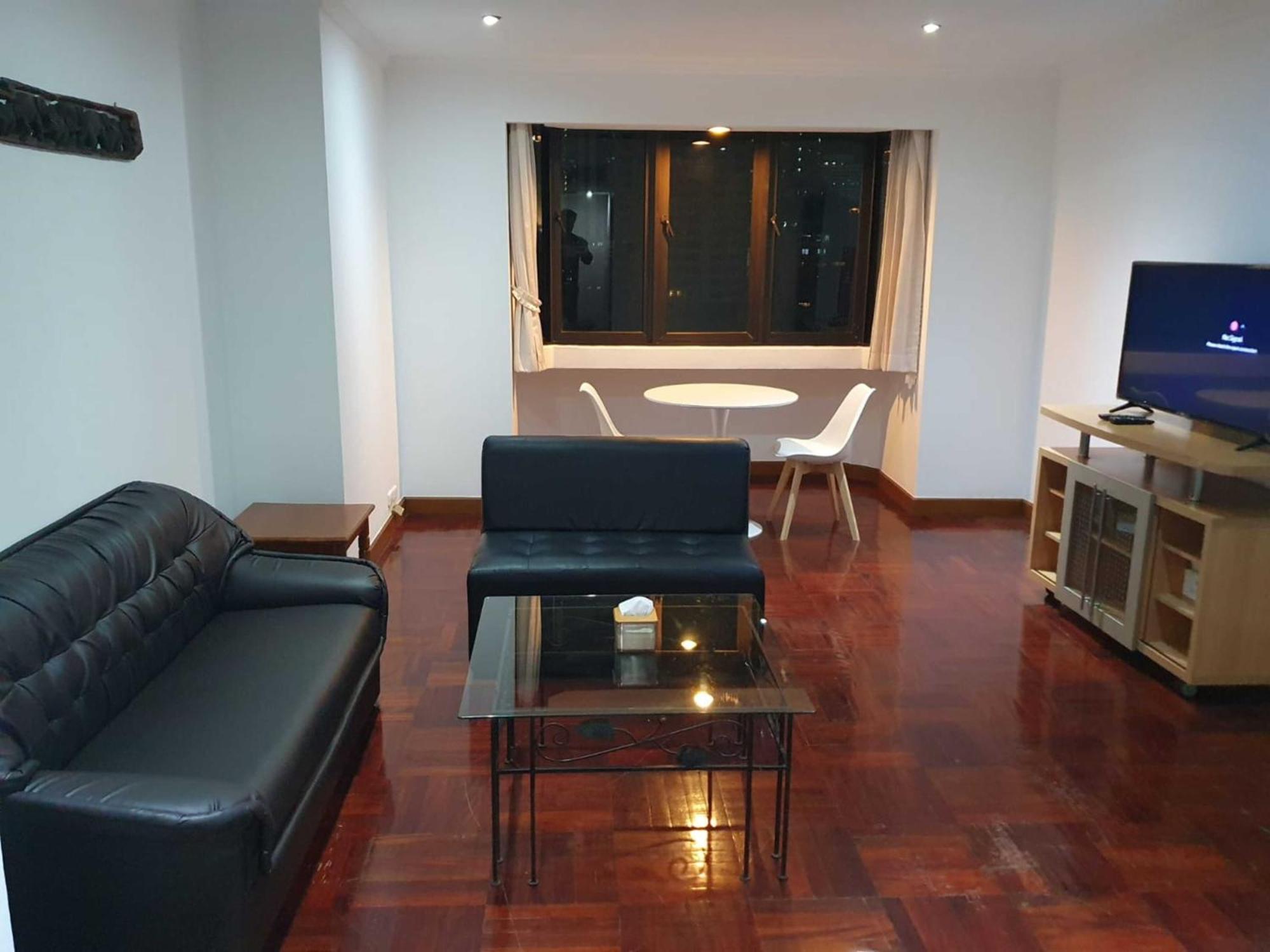 Affordable Serviced Apartments In Nana Omni Tower - Prime Sukhumvit Location กรุงเทพมหานคร ภายนอก รูปภาพ