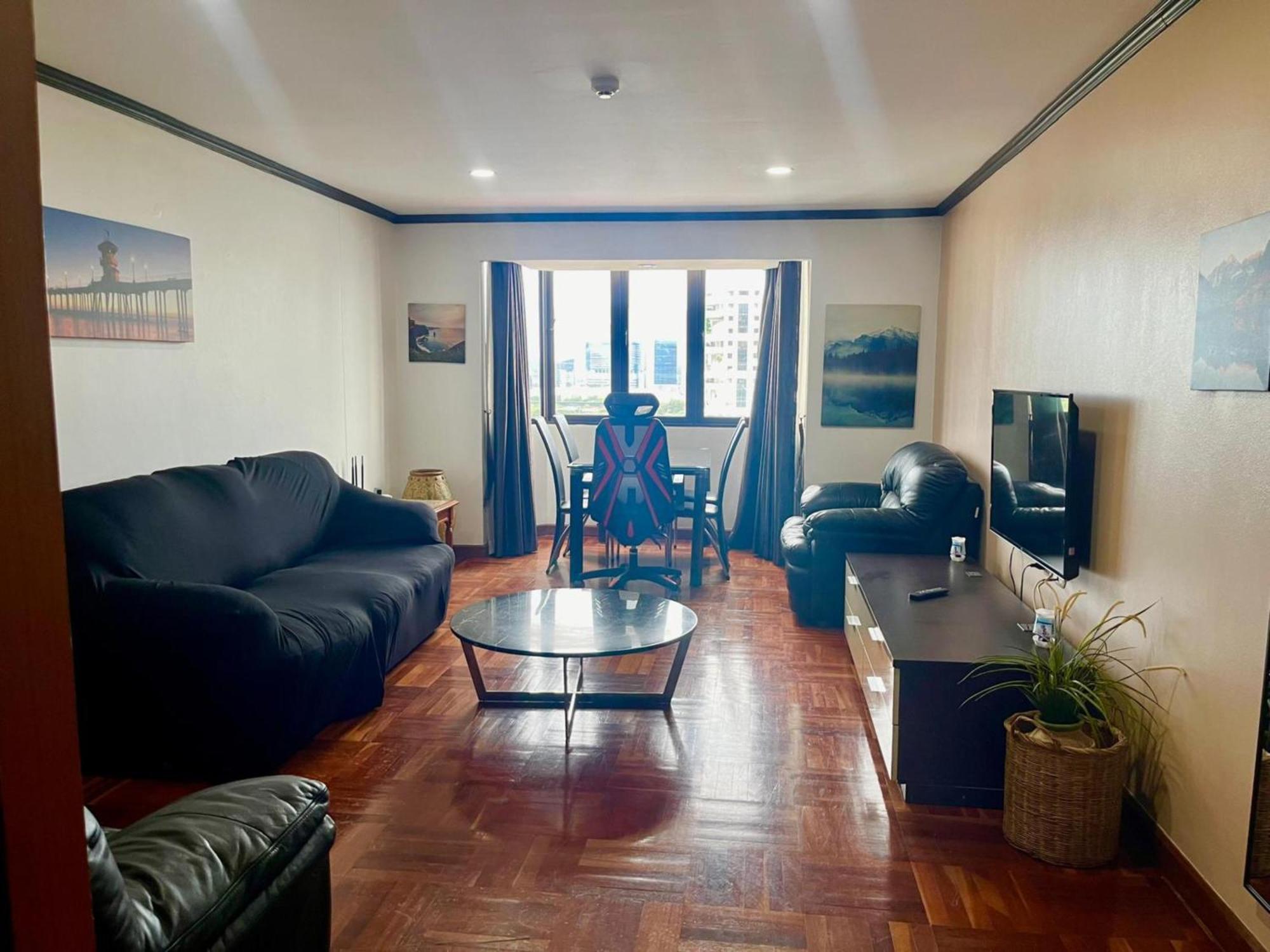 Affordable Serviced Apartments In Nana Omni Tower - Prime Sukhumvit Location กรุงเทพมหานคร ภายนอก รูปภาพ